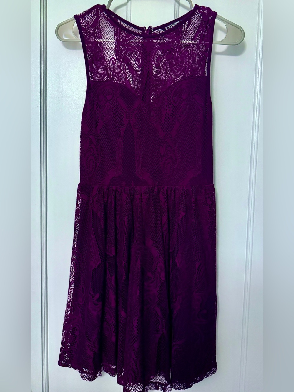 Express Women’s Size XS Deep Plum Eggplant Purple Lace Filigree Mini Dress 💜